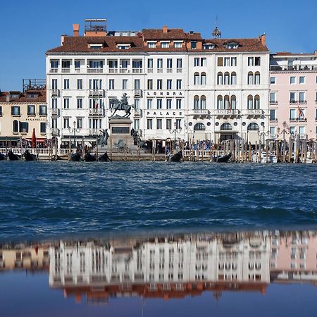 Londra Palace Venezia Esterno foto