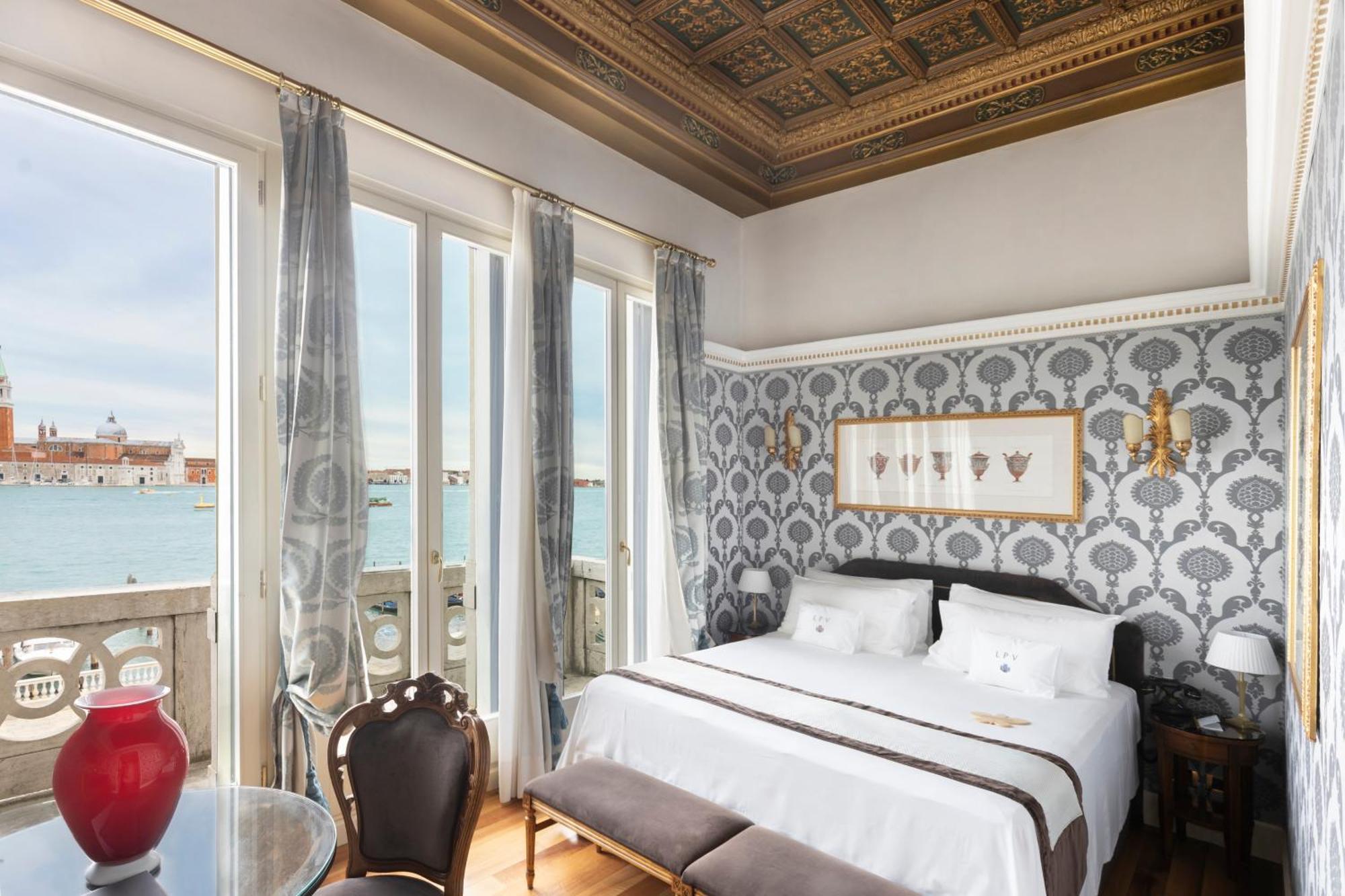Londra Palace Venezia Esterno foto