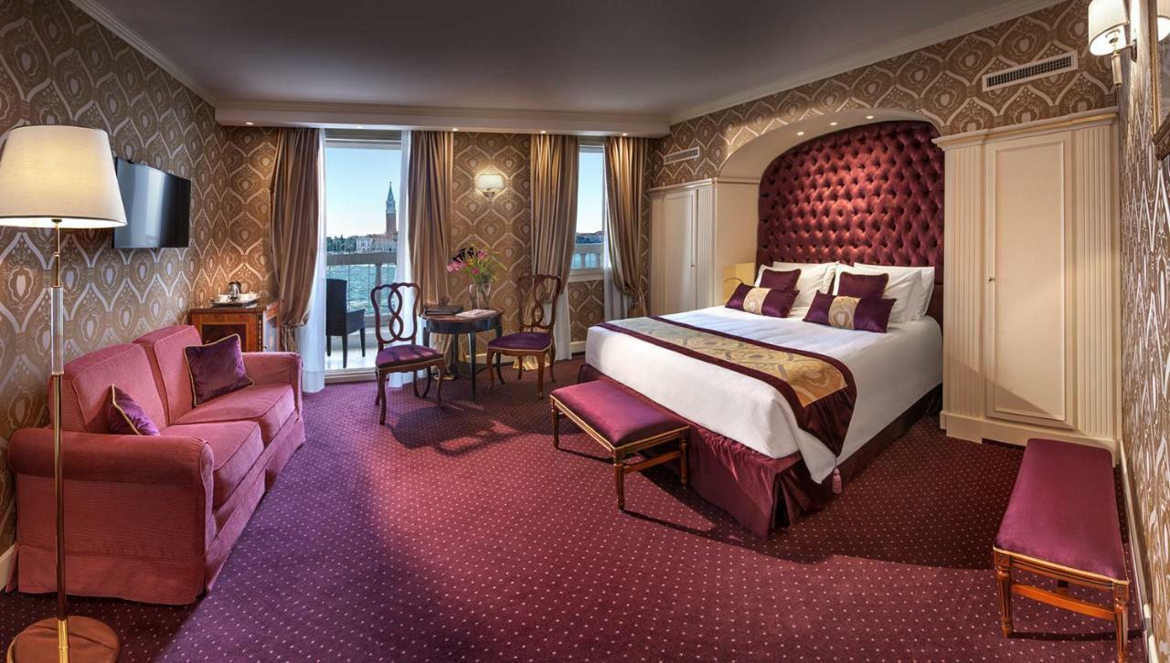 Londra Palace Venezia Esterno foto